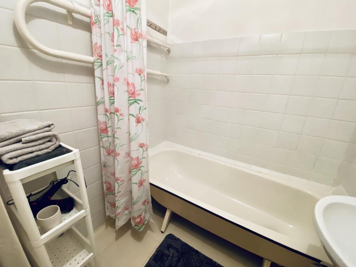 Spacious 3-Room Apartment&Parking Riga Exterior foto